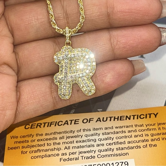 VVS GRA certified moissanite diamond R initial letter, 100% passes diamond test - Picture 1 of 9